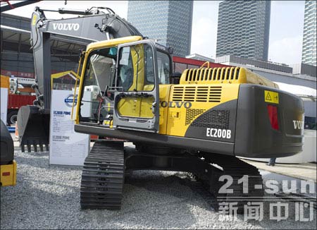  Volvo EC200B Prime